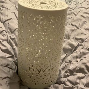 Scentsy diffuser shade w box